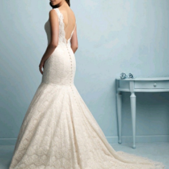 Allure Bridals Josephine 9201